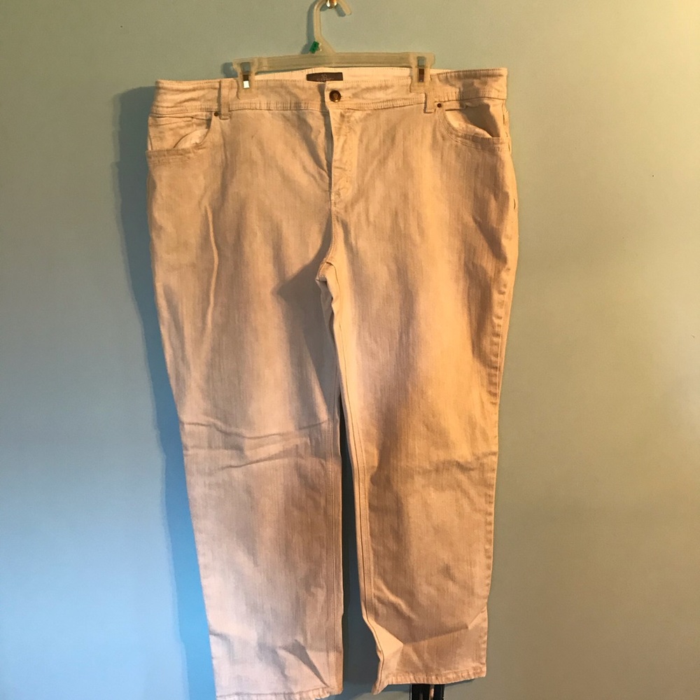 Chico’s Plus Size Tan Denim So Slimming Jeans